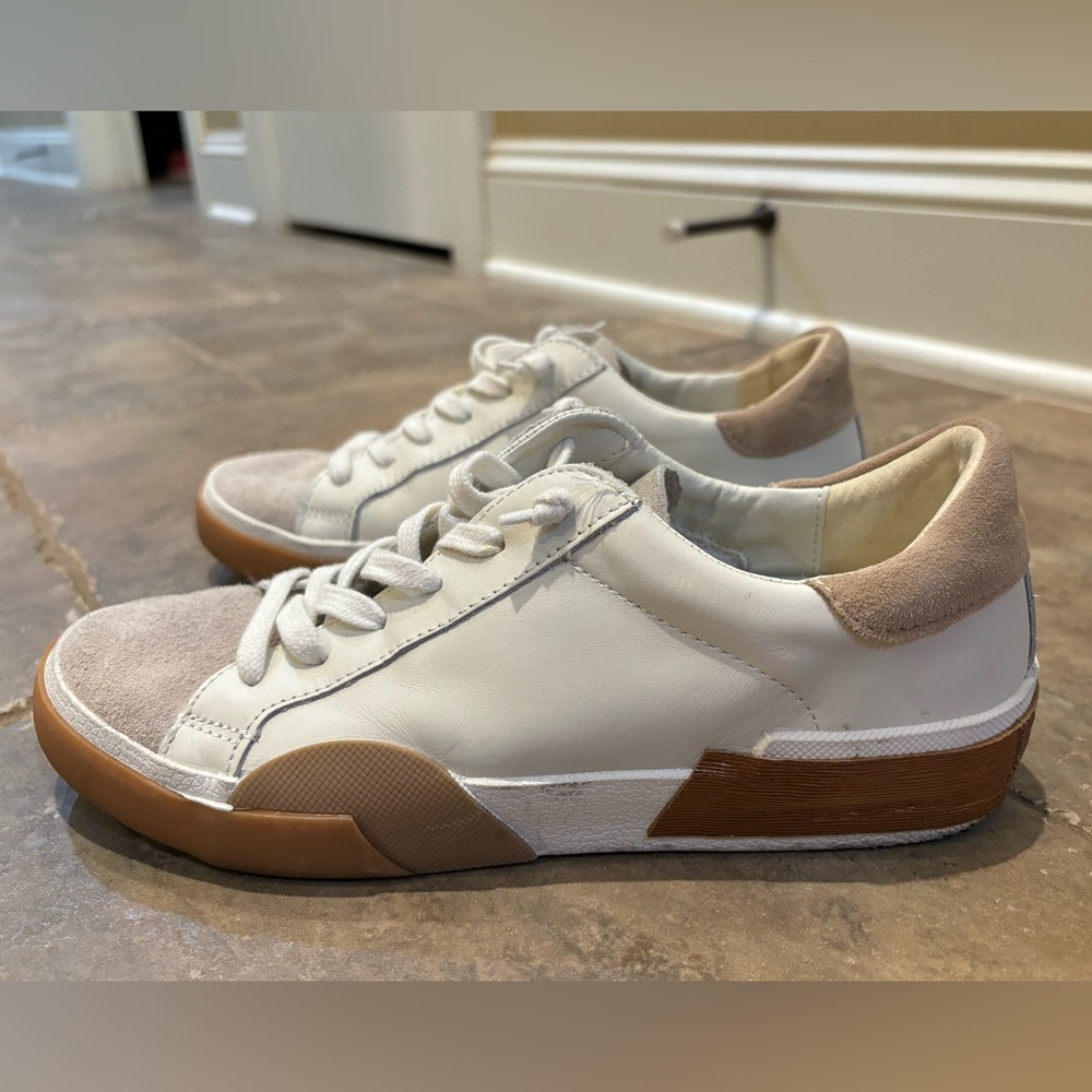 Dolce Vita Zina Fashion Sneakers Size 7 White Leather / Tan